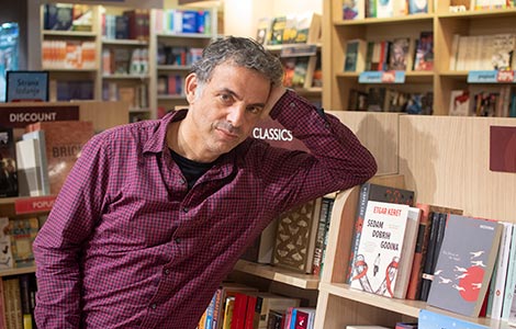 etgar keret, izraelski bestseler književnik pisanje mi je spaslo život  laguna knjige