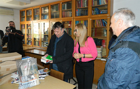 donacija knjiga narodnoj biblioteci doboj laguna knjige